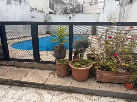 Paunero 100, Piso 0