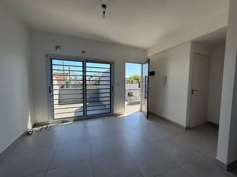 DEPARTAMENTO 3 AMBIENTES BALCON ATERRAZADO LAVADER
