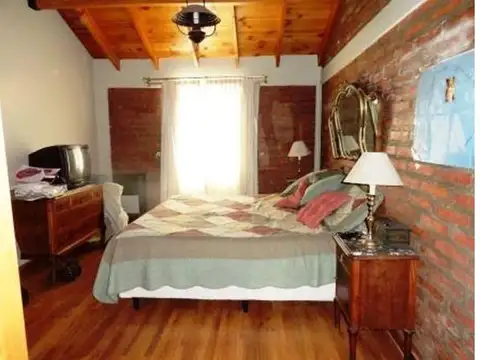 Casa 6 ambientes con 4 baños