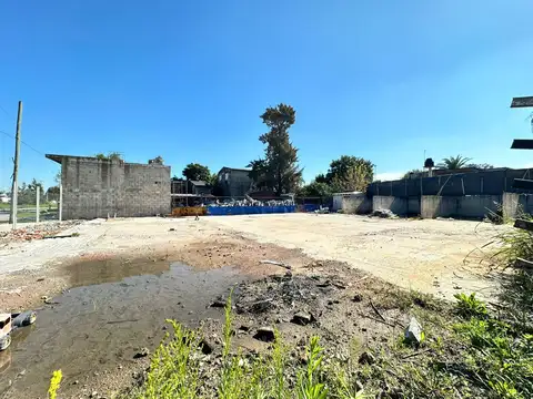 Terreno en Alquiler 30  mts Fondo