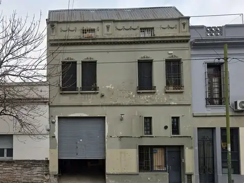 Venta GALPON con vivienda en Villa General Mitre