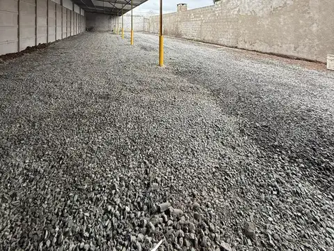 Cochera en  Lobos