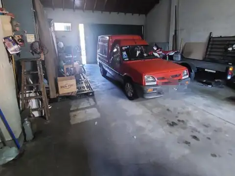 Galpon en Venta en Adrogue, USD 72.000