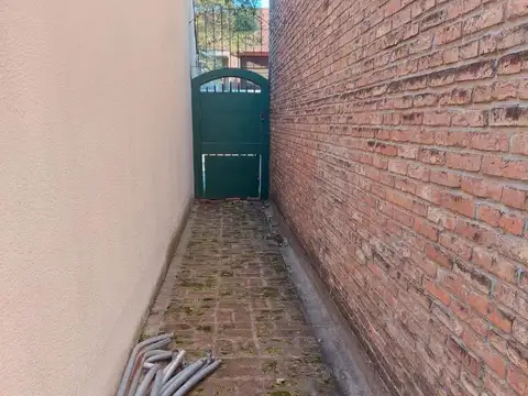 Galpon en Venta 20  mts Fondo