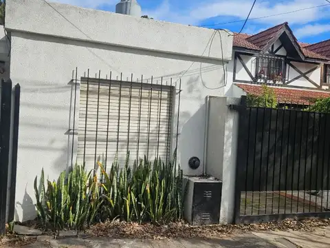 Depto Tipo Casa en Alquiler de 2 ambientes
