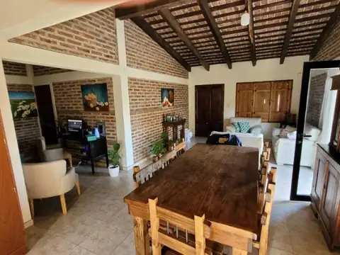 Casa 3 ambientes con 1 baño