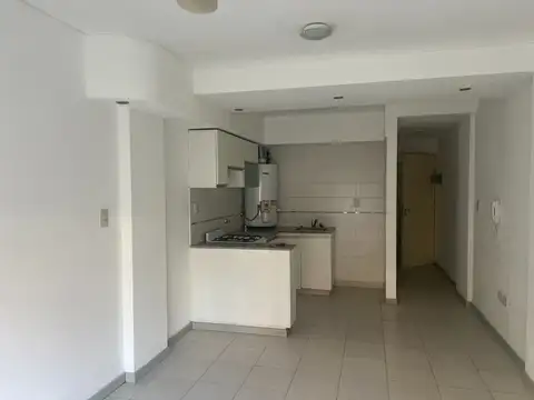 Departamento en Alquiler en Centro, $ 360.000