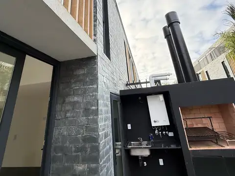 Casa en Venta con 1 cochera