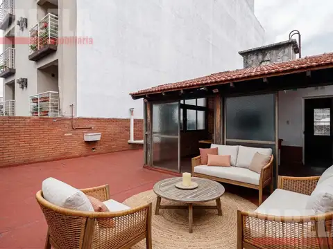 PH en Venta 3 amb Sin expensas! 1° Piso x Escalera /2 Balcones.Quincho Terraza c/Parrilla u$s137.000