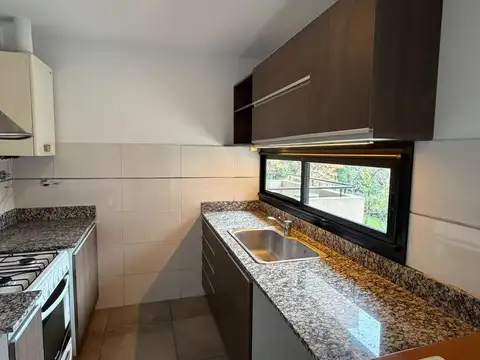 OPORTUNIDAD venta monte grande depto 2 ambientes c/cochera