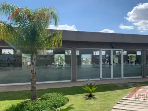 Terreno en Venta de 689,0 m2