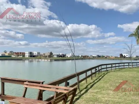 Terreno en Venta de 689,0 m2