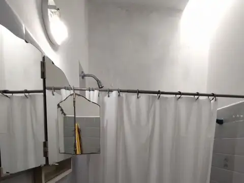 PH 3 Ambientes apto crédito! En excelente estado y zona de Lanús Este!