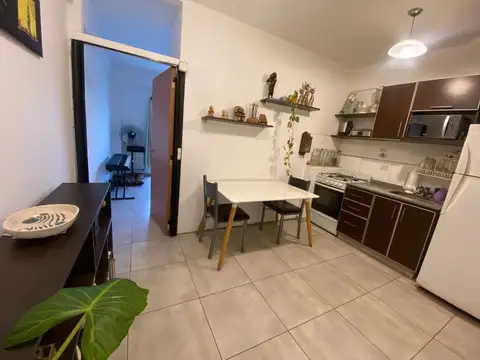 VENTA MONOAMBIENTE DIVIDIDO CON BALCÓN CON SUM Y PARRILLA EN MONTE CASTRO
