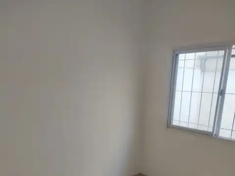 Depto Tipo Casa en Venta en Ramos Mejia, USD 87.000