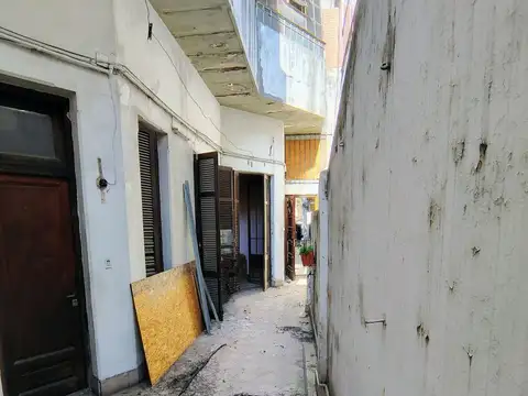 Av Rivadavia 3400, Piso PB