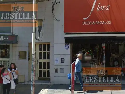 Oficina 36m2 cubiertos, recepción y 2 privados - ALQUILADA IDEAL INVERSOR - S.Justo (Ctro)