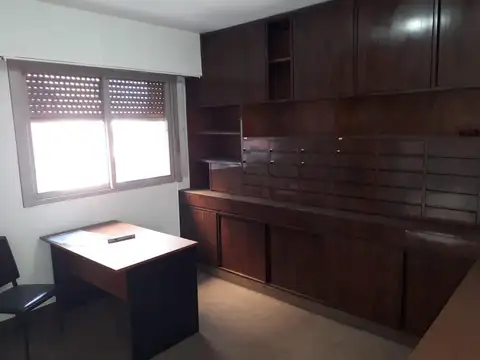 Oficina 36m2 cubiertos, recepción y 2 privados - ALQUILADA IDEAL INVERSOR - S.Justo (Ctro)
