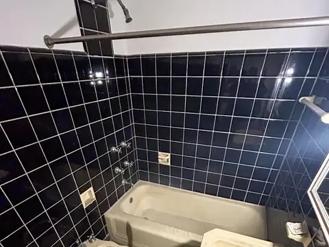 Departamento Semi-piso 5 Ambientes con balcón al frente