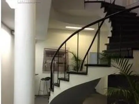 Oficina Monoambiente con 8 baños