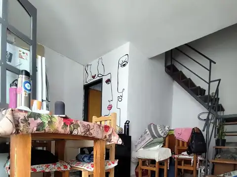Depto Tipo Casa en Venta 40 años