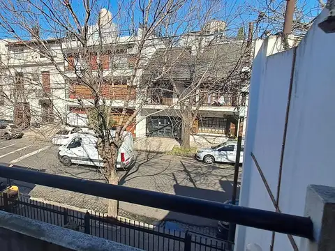 Depto Tipo Casa en Venta con 2 cocheras