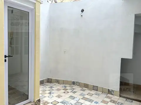 Depto Tipo Casa en Venta 70 años