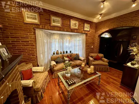 Casa 6 ambientes con 3 baños
