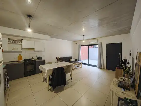 Paysandú 500, Piso 1