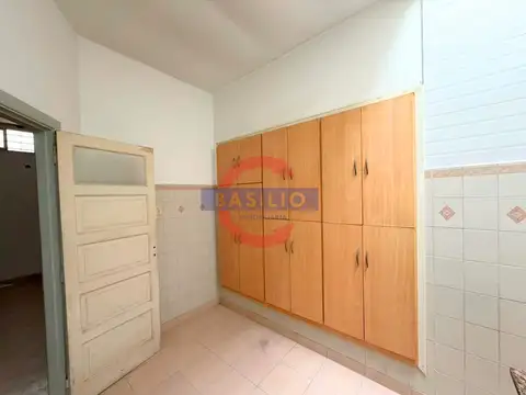 Depto Tipo Casa en Venta 50 años
