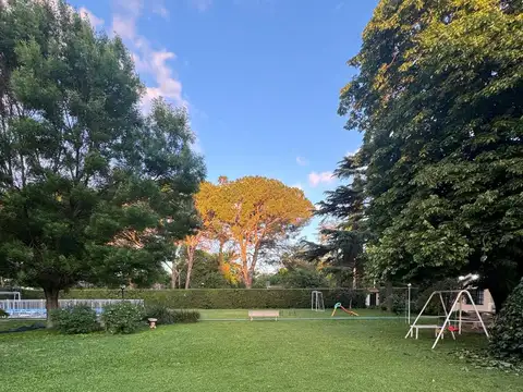 Quinta en venta en Glew 2800 mtrs de terreno