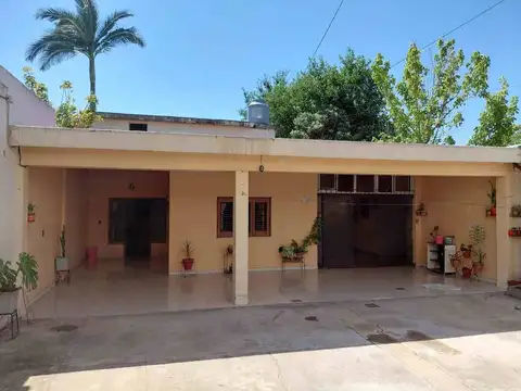Venta casa 5 ambientes + departamento 4 ambientes