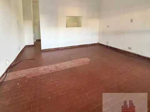 Local en Alquiler en Floresta, $ 750.000