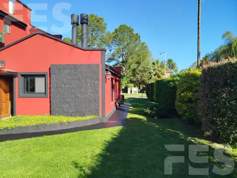 Casa en Venta en Country El Paraíso, USD 180.000