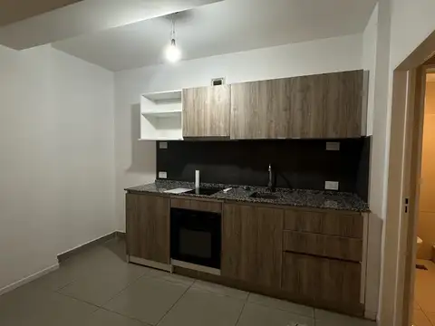 Departamento en Alquiler en Monte Castro, $ 540.000
