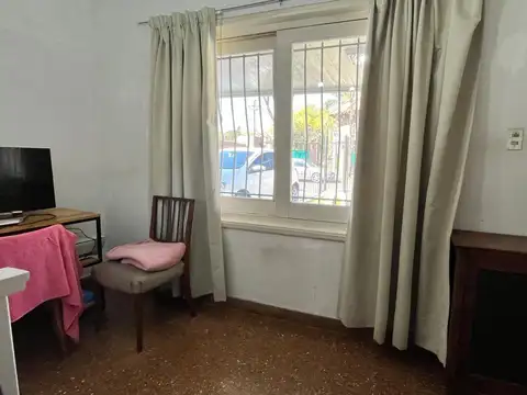 Casa en Venta en Adrogue, USD 130.000