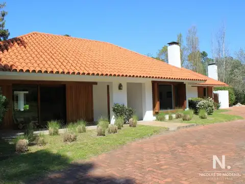 Casa en Alquiler Temporal en Rincón del Indio, USD 33.000