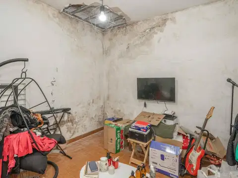 Casa 5 ambientes con 1 baño