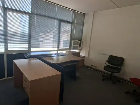 Oficina en Alquiler en Tribunales, $ 200.000