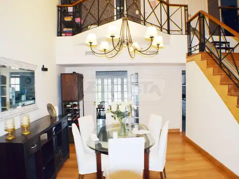 Casa en Venta de 5 dormitorios