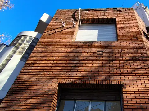 Importante casa destino comercial no excluyente