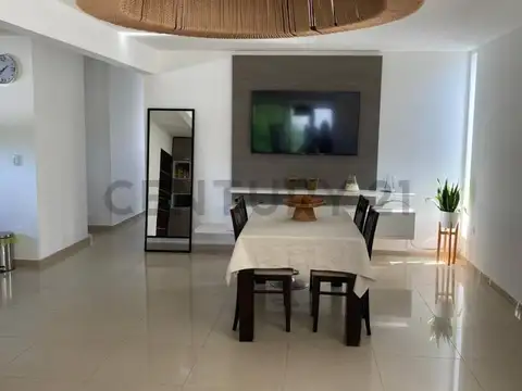 Casa en Venta en Villa Catalina, USD 137.000