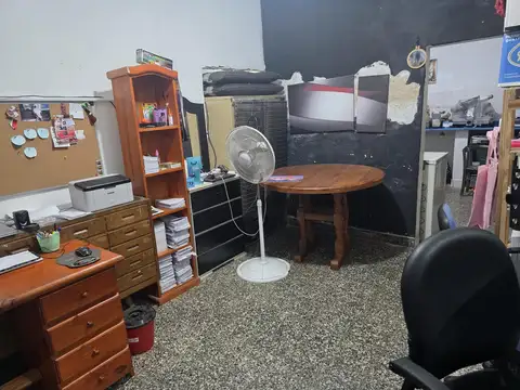 Oficina en Venta con 1 cochera