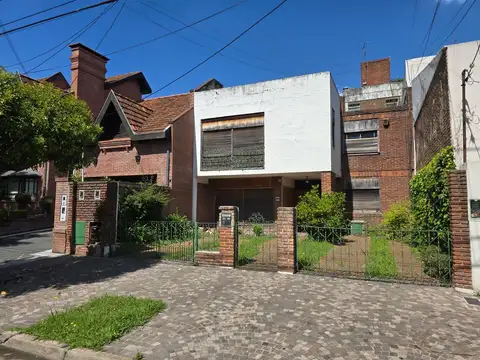 Casa en Venta en Barrio Parque, USD 345.000