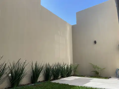 Coronel Ramón Lista 5600