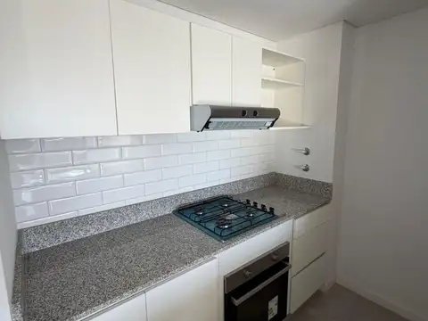 Departamento en Alquiler en Castelar Sur, $ 620.000
