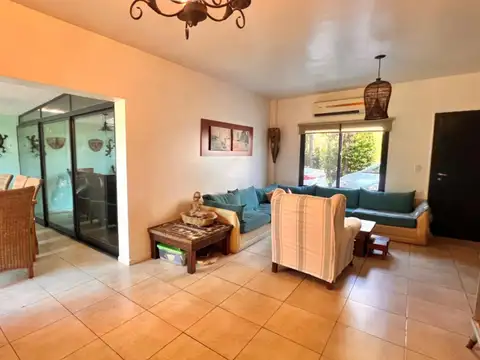 Depto Tipo Casa en Venta en Martínez Fleming / Panamericana, USD 290.000