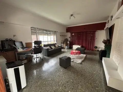 Depto Tipo Casa en Venta en Ramos Mejía, USD 95.000