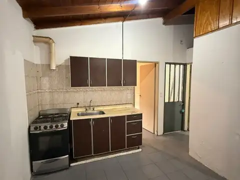 Depto Tipo Casa en Alquiler de 1 dormitorio
