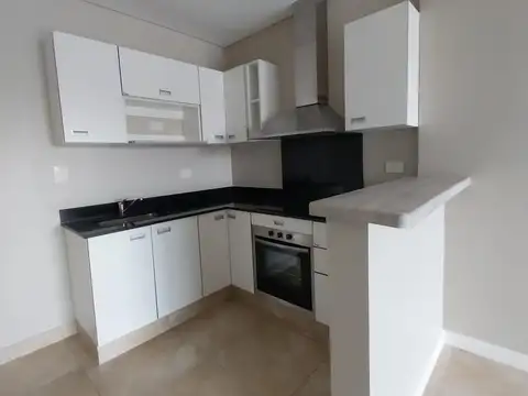 Leguizamón al 900